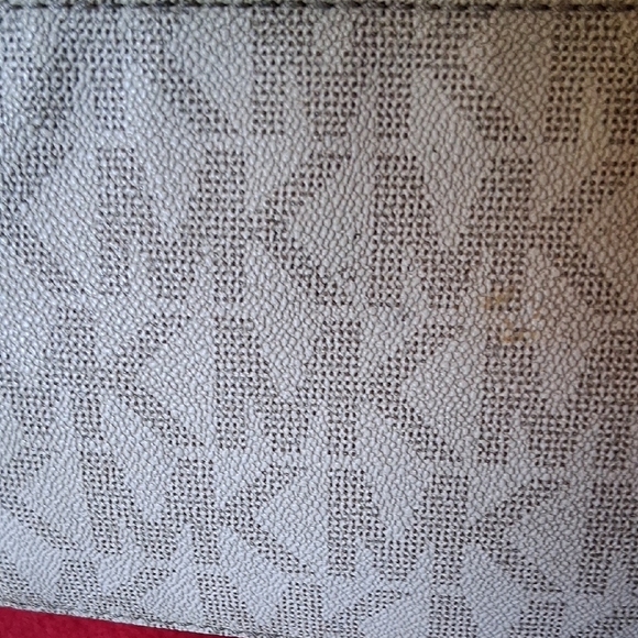 Michael Kors Cream and Tan Tote Bag - Picture 10 of 10